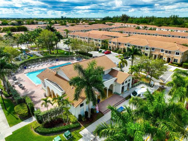 Towns At Seascape, 1040 SE 24th Ave, Homestead, Florida 33035, image 2