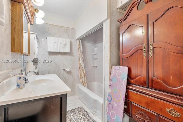 240 NE 152nd St #N/A, Unincorporated Dade County, Florida 33162, image 1
