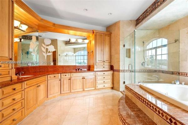 19420 W Saint Andrews Dr, Hialeah, Florida 33015, image 3