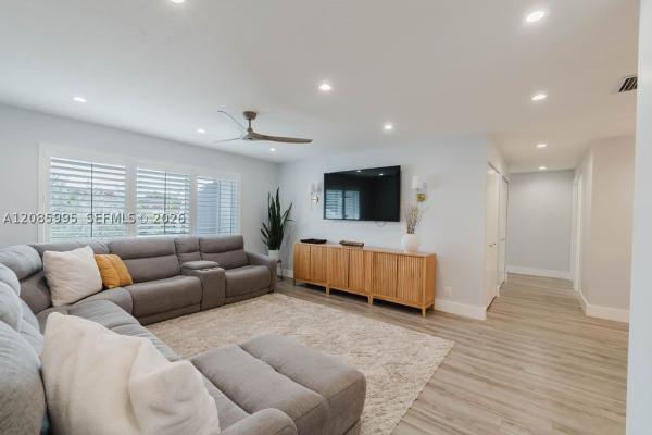 1732 SW 103rd Pl, Unincorporated Dade County, Florida 33165, image 2