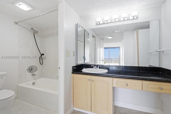 Winston Towers 700, 290 174th St #2104, Sunny Isles Beach, Florida 33160, image 1