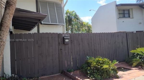 10960 SW 71st Ln #1096, Unincorporated Dade County, Florida 33173, image 2