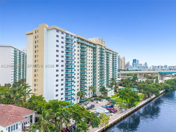 Oceanview A, 19390 Collins Ave #1520, Sunny Isles Beach, Florida 33160, image 2