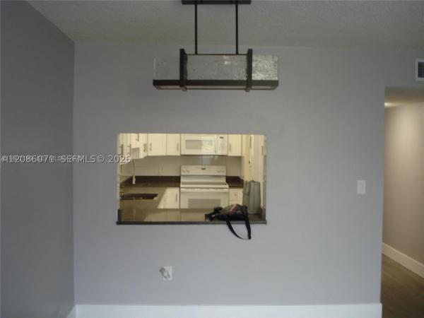 Samari Lake East, 10000 NW 80th Ct #2312, Hialeah Gardens, Florida 33016, image 3