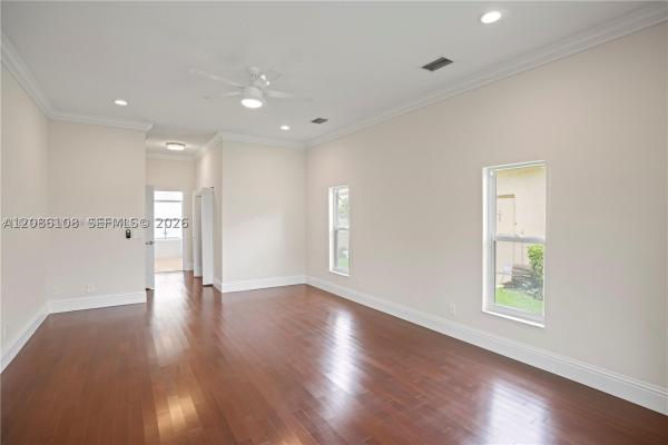 Cypress Pointe, 720 W Cypress Pointe Dr W, Pembroke Pines, Florida 33027, image 3