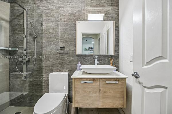 Netherlands, 8175 NW 114th Pl, Doral, Florida 33178, image 3