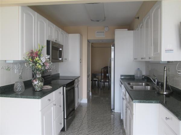 Winston Towers 600, 210 174th St #1510, Sunny Isles Beach, Florida 33160, image 3