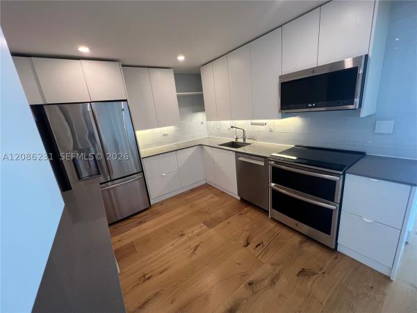 Cape Florida Club, 210 Sea View Dr #506, Key Biscayne, Florida 33149, image 3