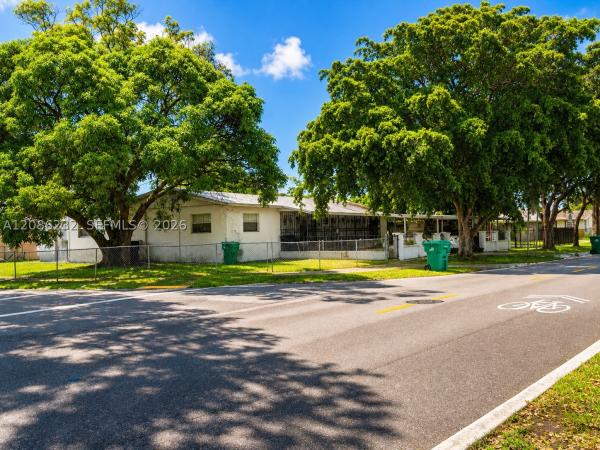 Shon Mor Estates, 3445 NW 191st St, Miami Gardens, Florida 33056, image 3
