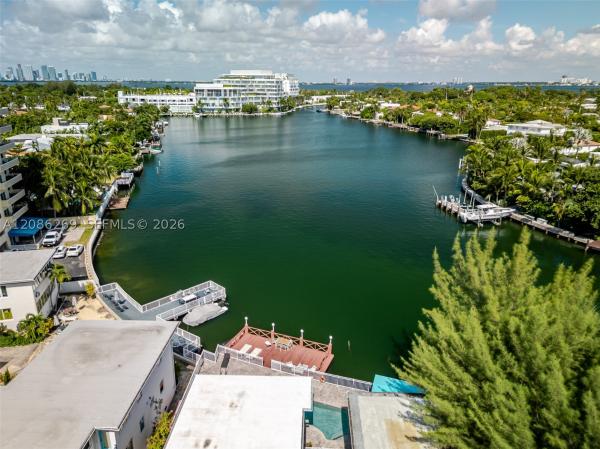 Lake View, 4740 Pine Tree Dr #20, Miami Beach, Florida 33140, image 3