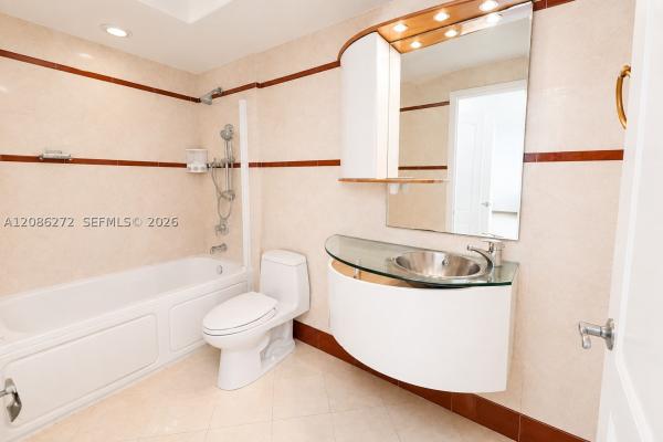 The Cosmopolitan Residences On South Beach, 110 Washington Ave #1802, Miami Beach, Florida 33139, image 2