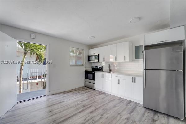 Braddock, 1630 NW 18th St #5, Miami, Florida 33125, image 1