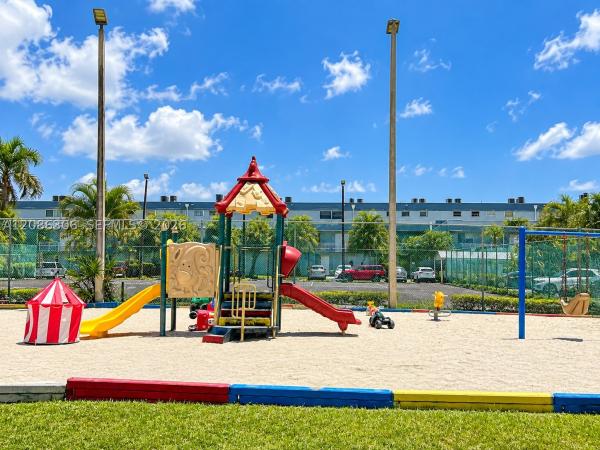 9353 Fontainebleau Blvd #A-105, Unincorporated Dade County, Florida 33172, image 2
