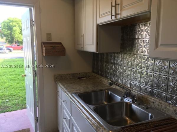 Dell Manor, 1825 Cleveland St #5, Hollywood, Florida 33020, image 1