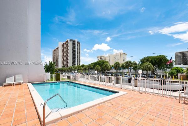 1650 NE 115th St #108, Unincorporated Dade County, Florida 33181, image 3