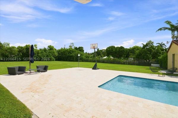 9805 SW 64th St, Unincorporated Dade County, Florida 33173, image 1