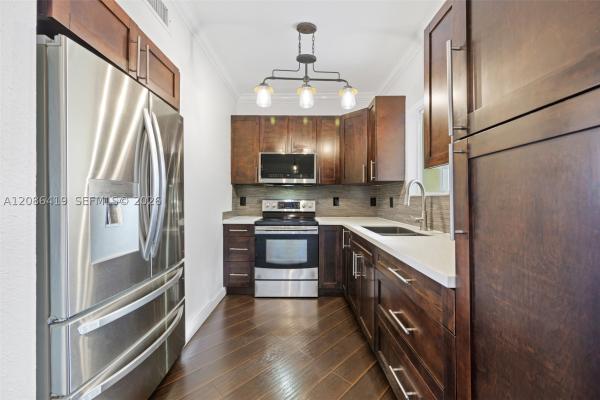7230 NW 174th Ter #204, Hialeah, Florida 33015, image 2