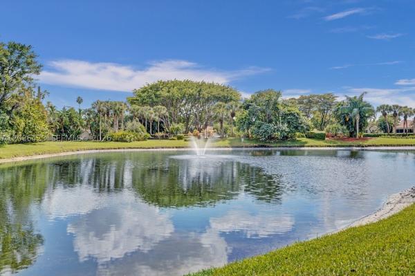 Emerald Pointe, 14298 Ruby Pointe Dr, Delray Beach, Florida 33446, image 3