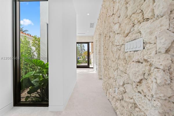 Miami Suburban Acres, 3320 SW 23rd St, Miami, Florida 33145, image 3