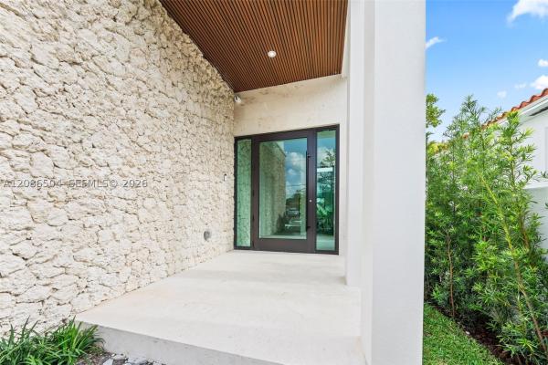 Miami Suburban Acres, 3320 SW 23rd St, Miami, Florida 33145, image 1