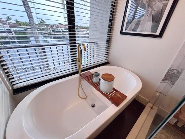 Lake Carol, 14740 Balgowan Rd, Miami Lakes, Florida 33016, image 2