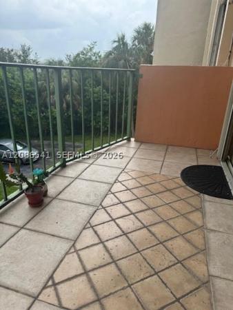 9310 Fontainebleau Blvd #312, Unincorporated Dade County, Florida 33172, image 2