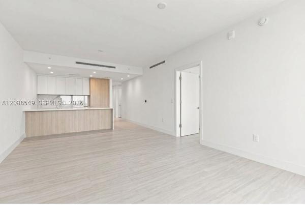 2411 Laguna Cir #1004, North Miami, Florida 33181, image 3