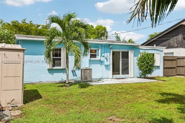 North Andrews Terrace, 5364 NE 2nd Ave, Oakland Park, Florida 33309, image 1