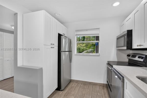 Foxwood Hollow At Coral Springs, 2980 Riverside Dr #227-3, Coral Springs, Florida 33065, image 2