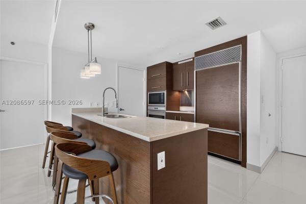 Icon Brickell Tower 1, 475 Brickell Ave #4613, Miami, Florida 33131, image 1