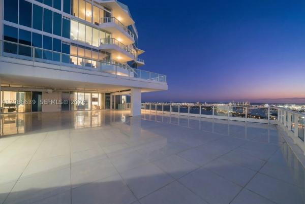 Paramount Bay, 2020 N Bayshore Dr #4302, Miami, Florida 33137, image 1