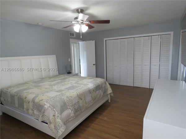 Sutton House, 11840 NE 19th Dr #26, North Miami, Florida 33181, image 3
