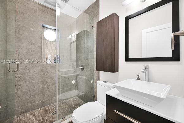 Country Club Estates, 295 De Leon Dr, Miami Springs, Florida 33166, image 3