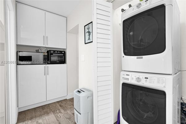 Country Club Estates, 295 De Leon Dr, Miami Springs, Florida 33166, image 1
