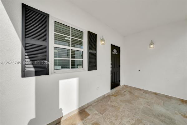 Roads End Village, 1035 SW 9th Ct #N, Miami, Florida 33130, image 3