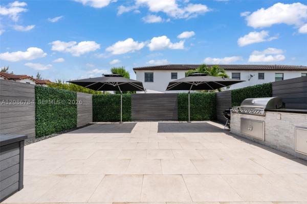 8897 NW 103rd Ave, Doral, Florida 33178, image 2