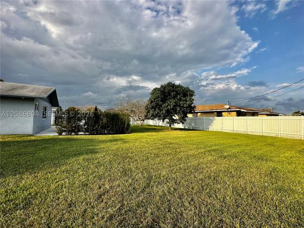 18155 SW 105th Ave, Unincorporated Dade County, Florida 33157, image 2