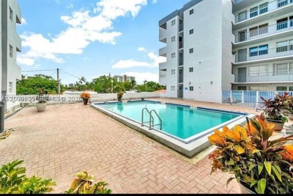 Sun Haven Towers, 1720 Jefferson St #511, Hollywood, Florida 33020, image 1