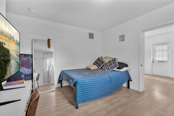 2395 NE 184th Ter, North Miami Beach, Florida 33160, image 1