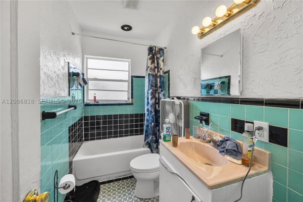 Northmore, 824 44th St, West Palm Beach, Florida 33407, image 2