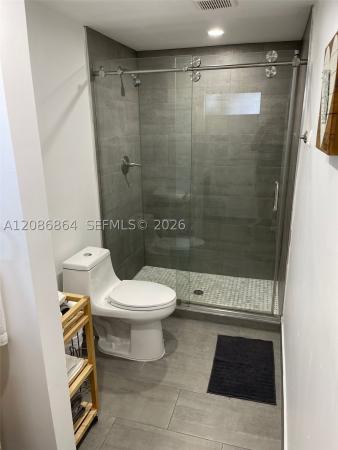 2375 NE 185th St, Unincorporated Dade County, Florida 33180, image 3
