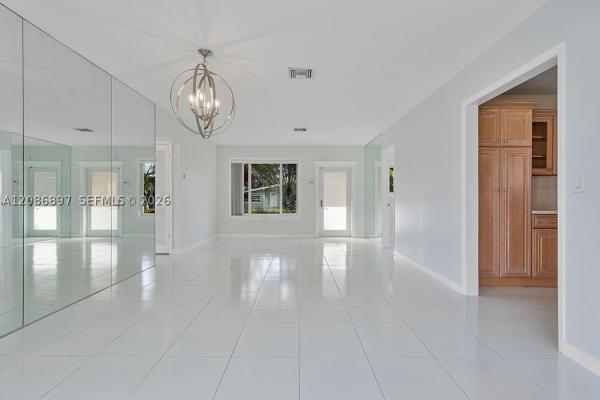 2475 NE 214th St, Aventura, Florida 33180, image 2