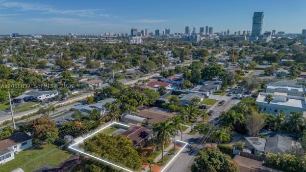 2475 NE 214th St, Aventura, Florida 33180, image 1