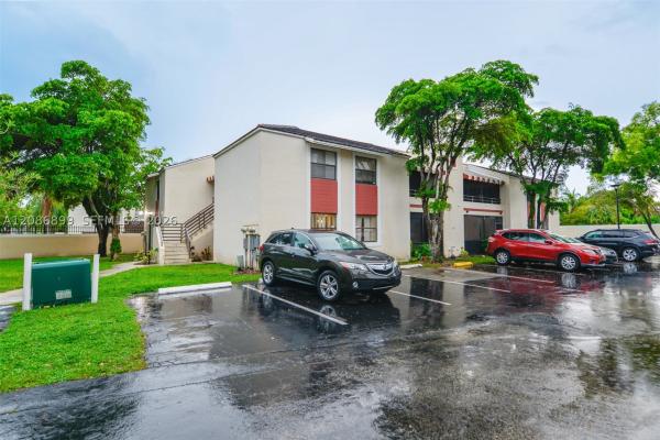 20220 NE 3rd Ct #2, Unincorporated Dade County, Florida 33179, image 3