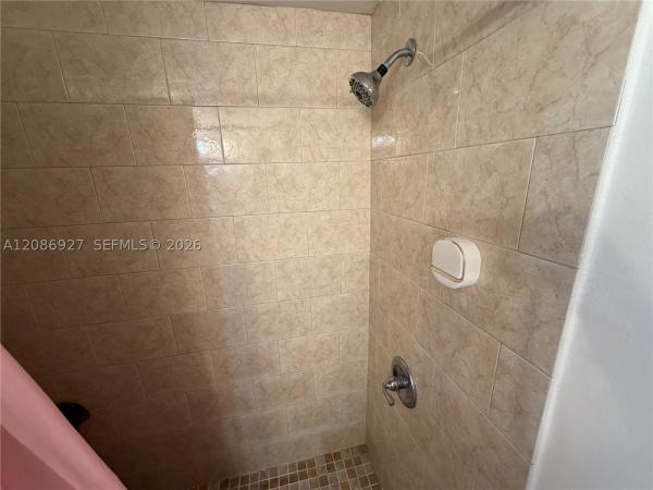 400 NW 107th Ave #4D, Unincorporated Dade County, Florida 33172, image 3