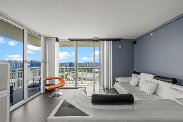 Turnberry On The Green, 19501 W Country Club Dr #1508, Aventura, Florida 33180, image 3