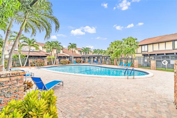 Kingsley Commons, 8957 NW 44th Ct, Sunrise, Florida 33351, image 3