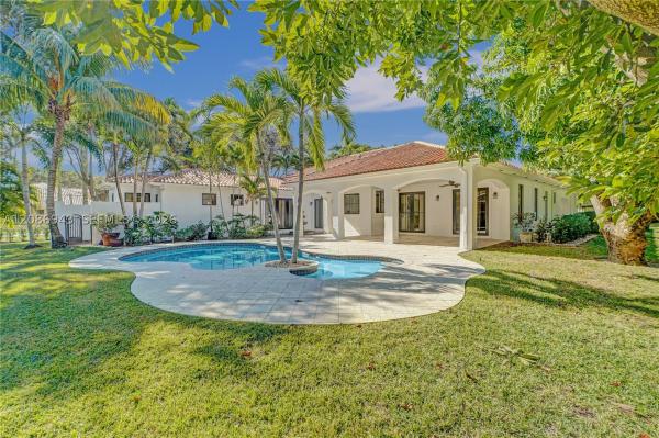 Carmichael Estates, 7935 SW 168th St, Palmetto Bay, Florida 33157, image 1