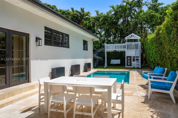Riviera, 6609 Maynada St, Coral Gables, Florida 33146, image 1