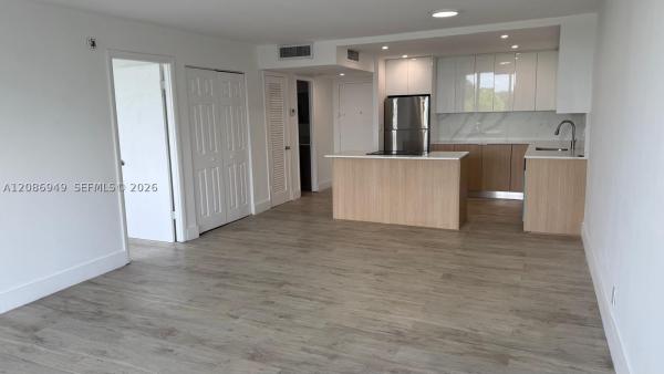 Gateway House North, 16740 NE 9th Ave #409, North Miami Beach, Florida 33162, image 1